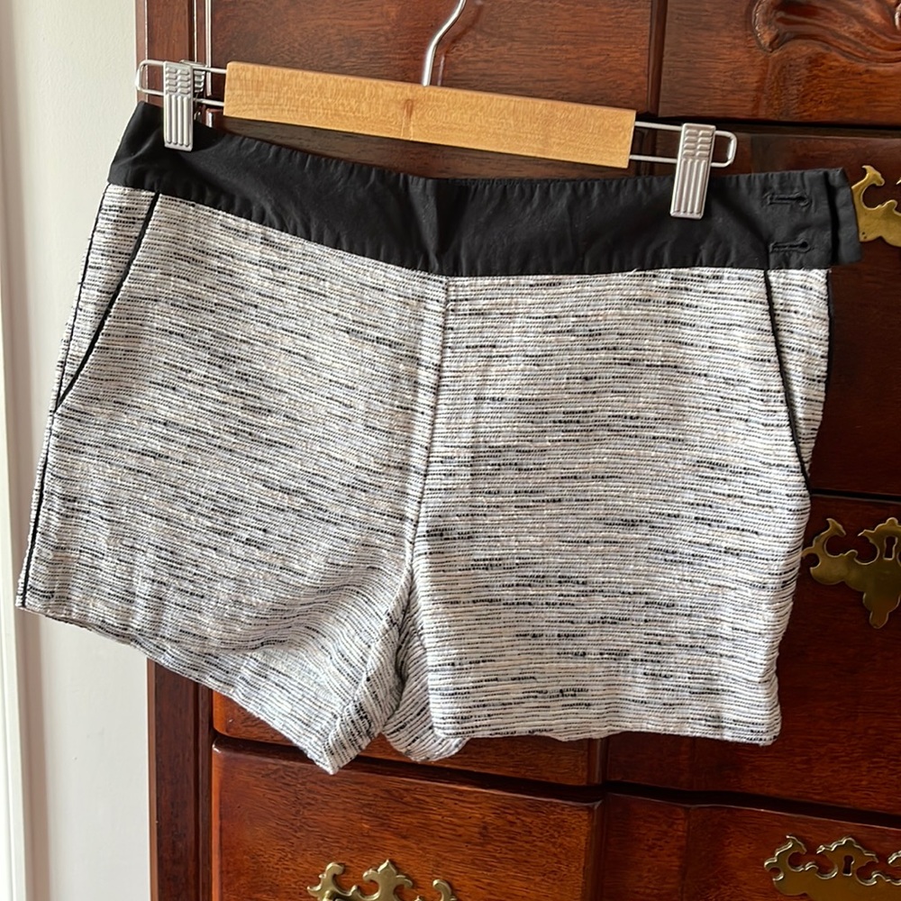 Loft size 2 shorts
